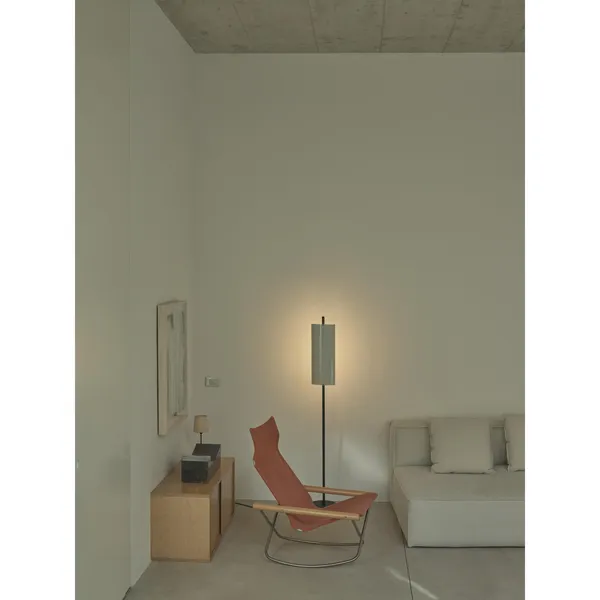 Lámina 45 Floor Lamp White/ Black