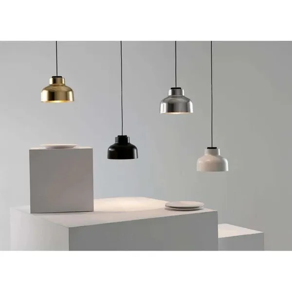M64 Pendant Glossy Deep Black