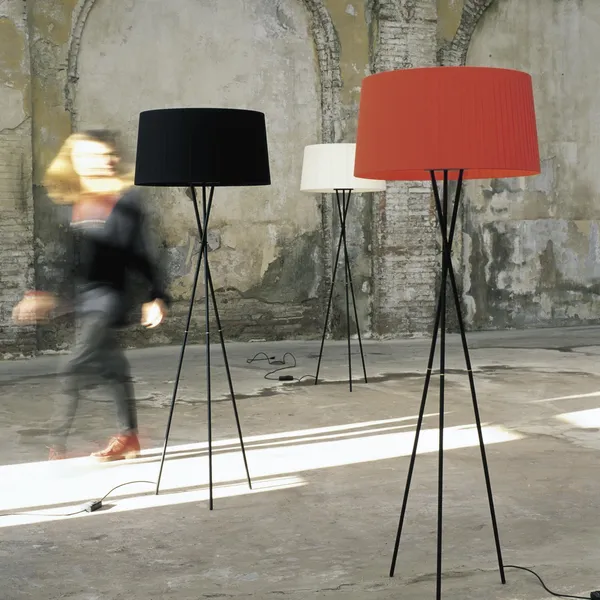 Trípode G5 Gulvlampe Terracotta