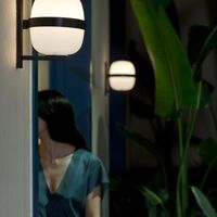 Wally Cesta Vegglampe Sort