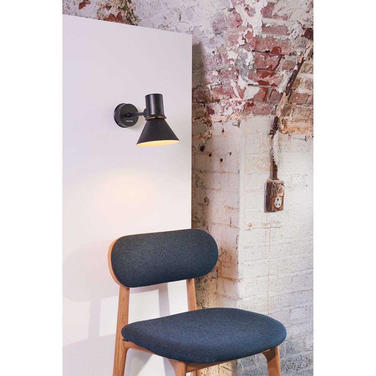 Type 80 W1 Wall Lamp With Cable Matt Black