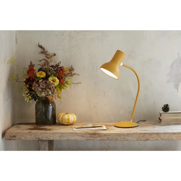 Type 75 Mini Bordlampe Tumeric Gold