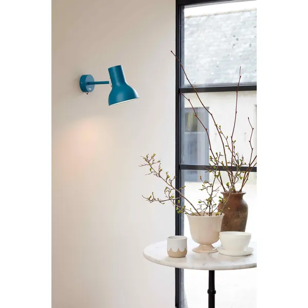 Type 75 Mini Lámpara de Pared Edición Margaret Howell Con Cable Azul Sajonia