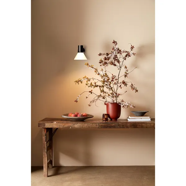 Type 80 W4 Wall Lamp Matt Black/Opal