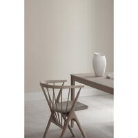 Magnolia Vase Sort