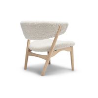 No 7 Fauteuil Volledig Gestoffeerd Wit Geolied Eikenhout en Schapenvacht Short Maanlicht