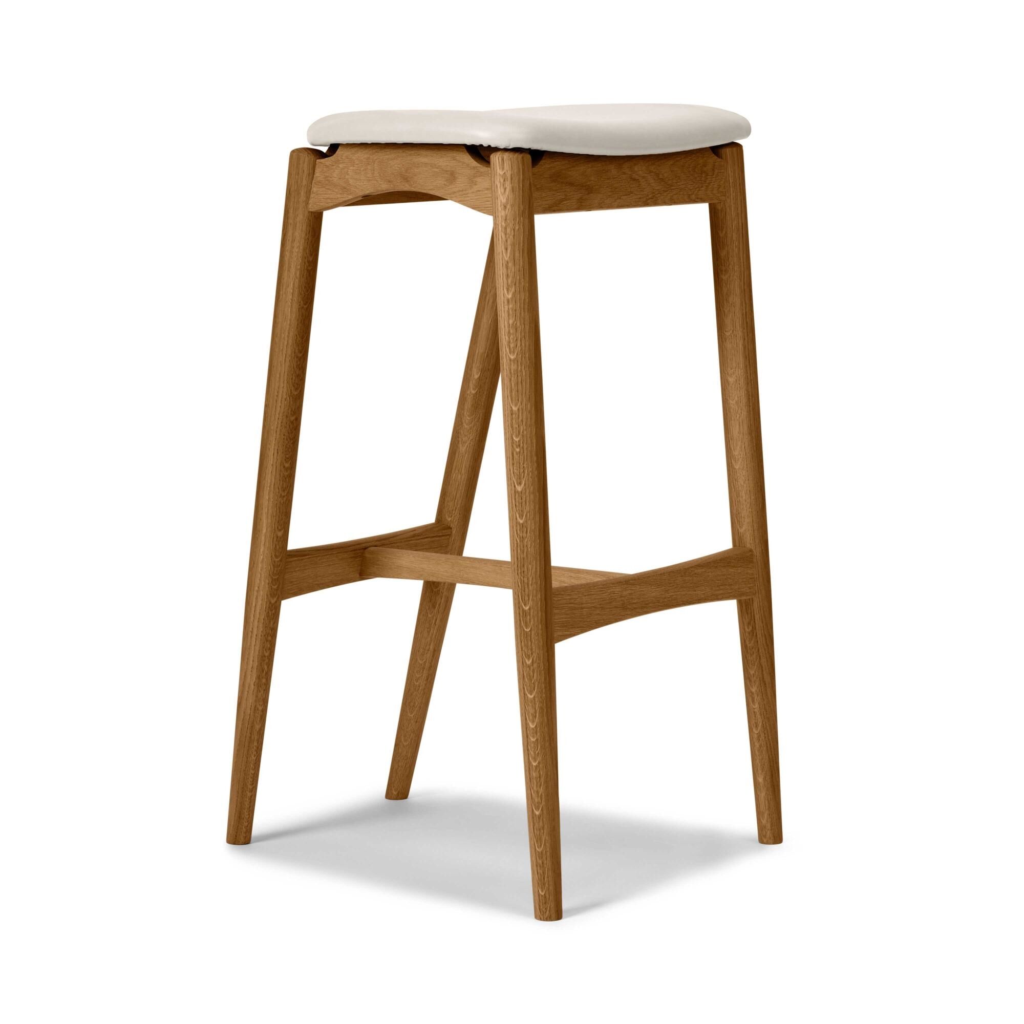 No 7 Barstol 65 Uden Ryg Olieret Eg/Silk Lysegr