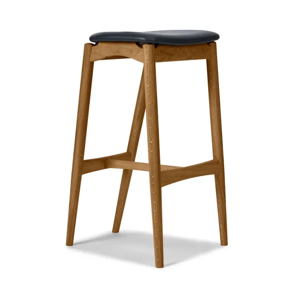No 7 Bar Stool 65 Without Back Oiled Oak/Solid Black
