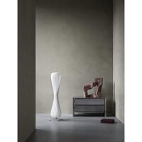TR7 White Small Floor Lamp