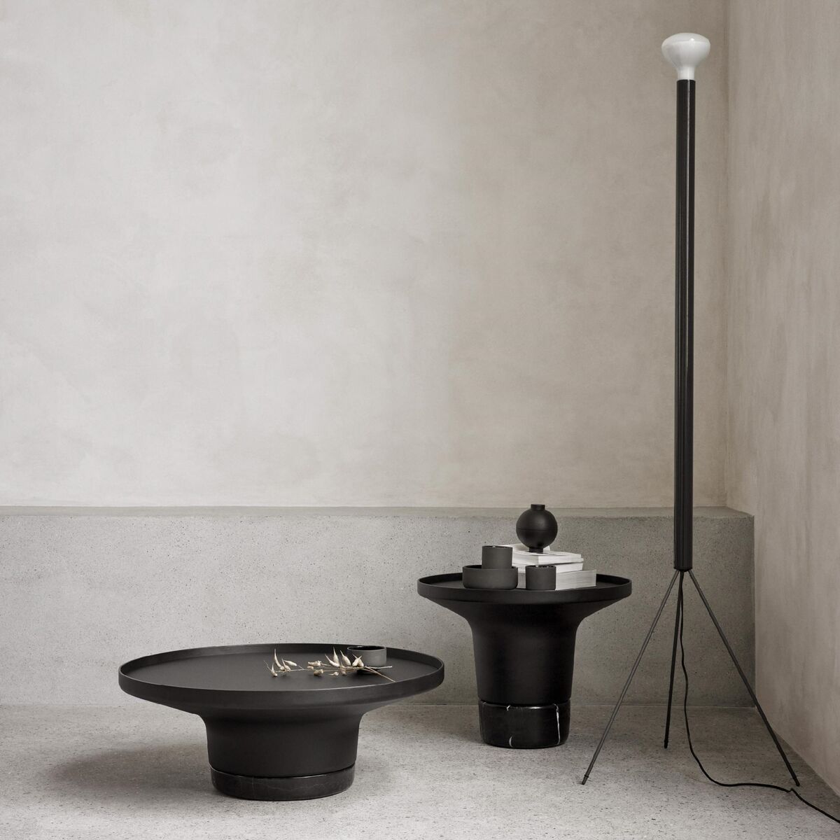 Poller Coffee Table Ø80 Black/ Black Marble