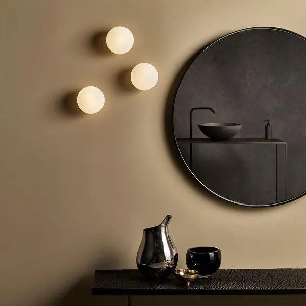 Zeppo Wall Lamp