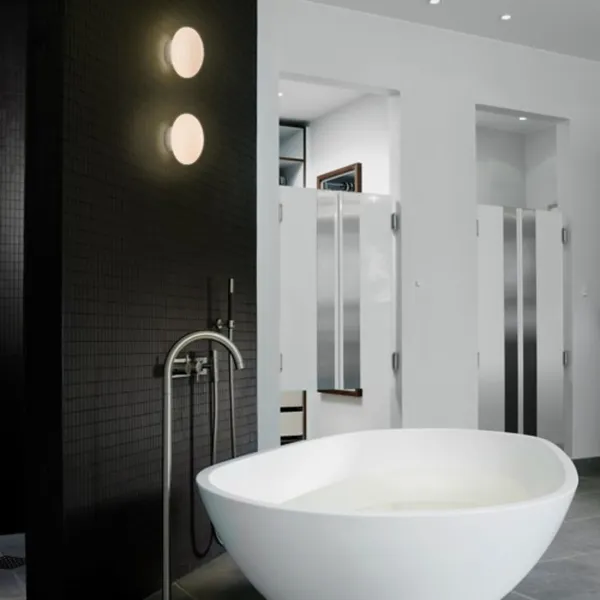 Zeppo Wall Lamp
