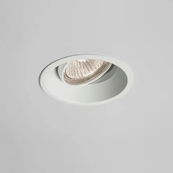 Minima Round Adjustable Spot Hvid