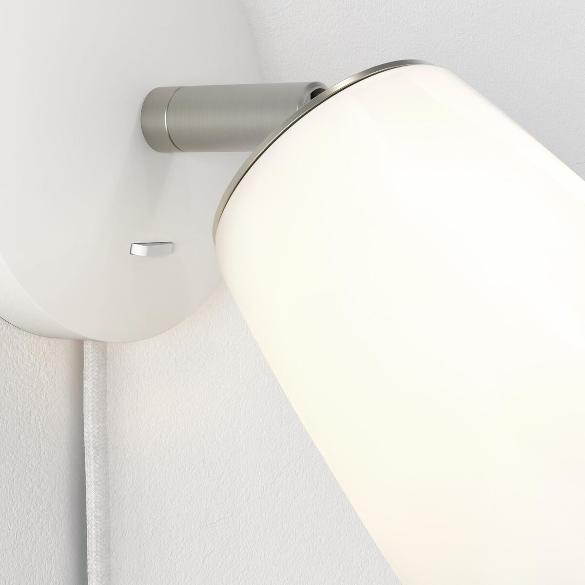 Carlton Wall Lamp with Cable Porcelain