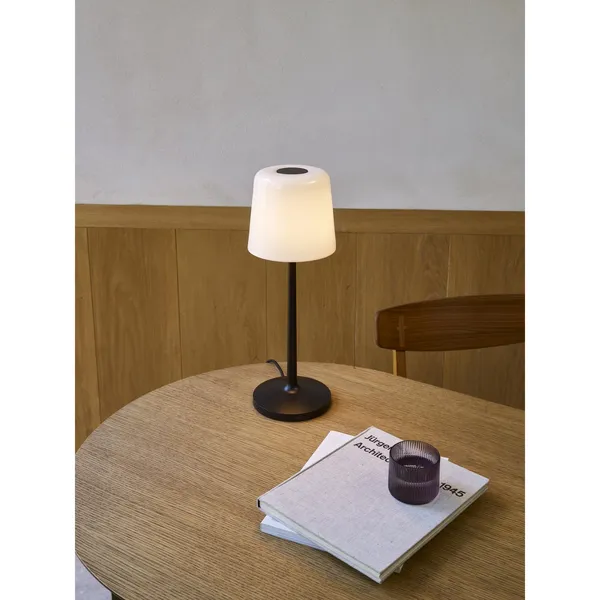 Ella Bordlampe Mat Sort