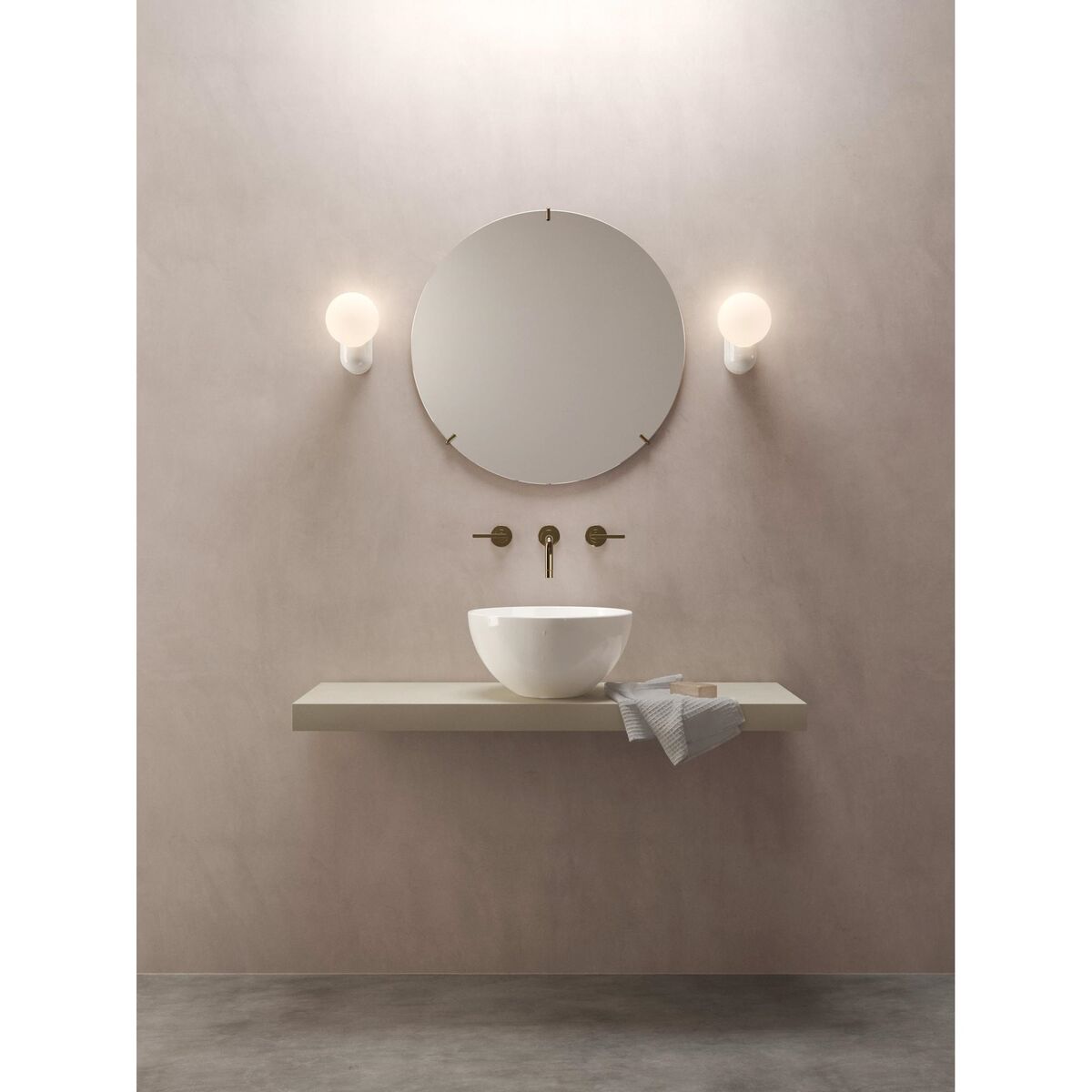 Lyra Single Wall Lamp Gloss Glaze White
