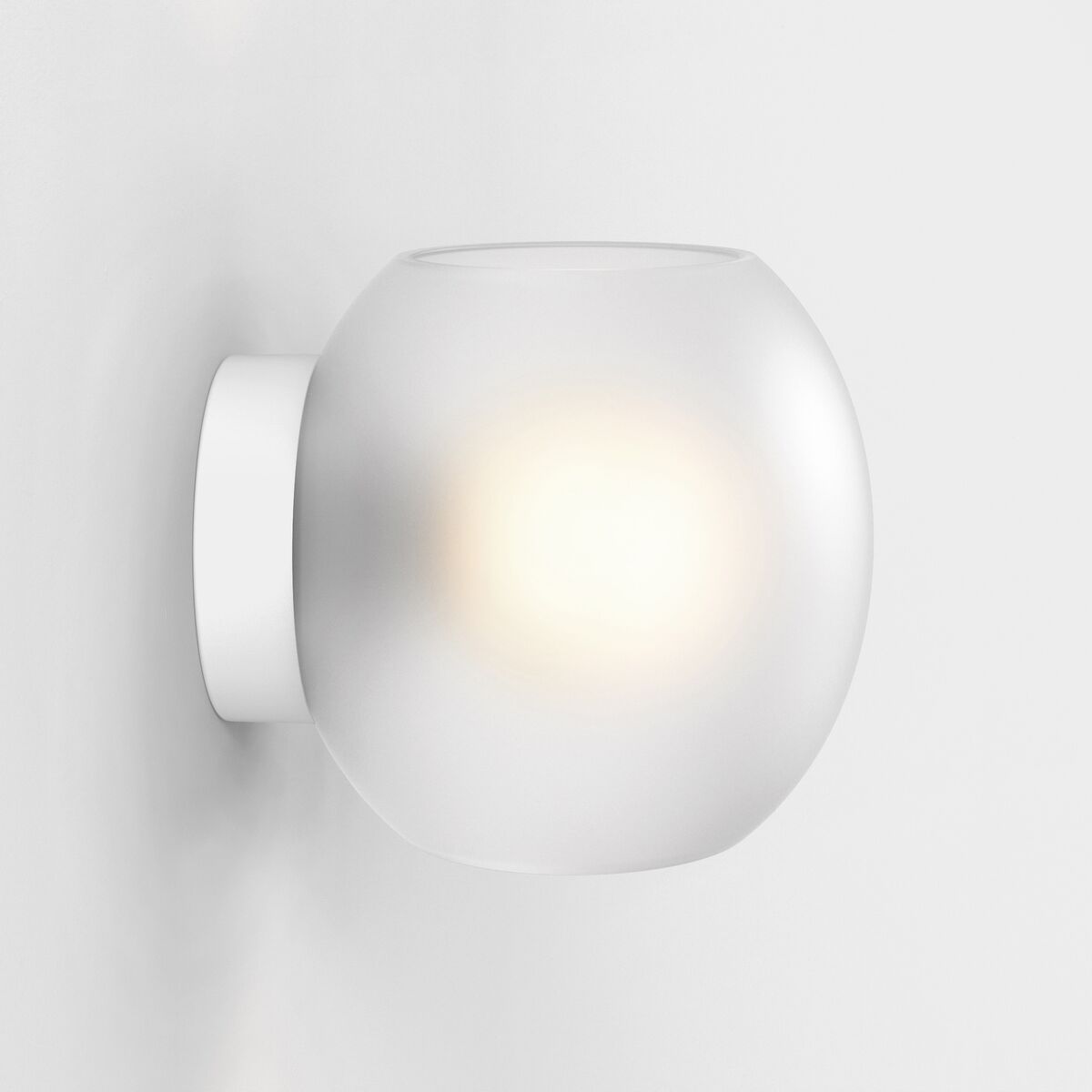 Luna Wall Lamp Frosted