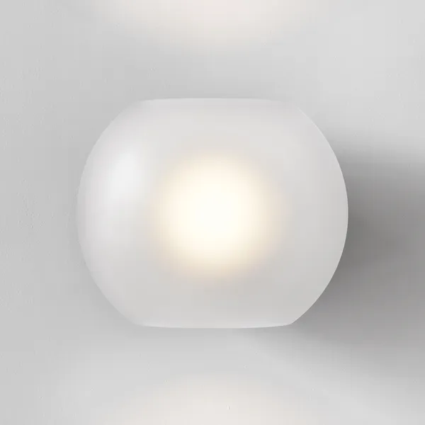 Luna Wall Lamp Frosted