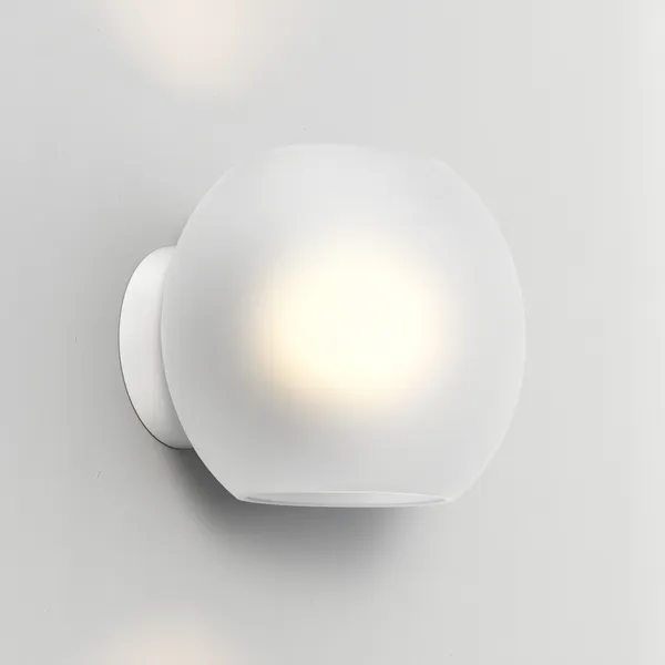 Luna Wall Lamp Frosted