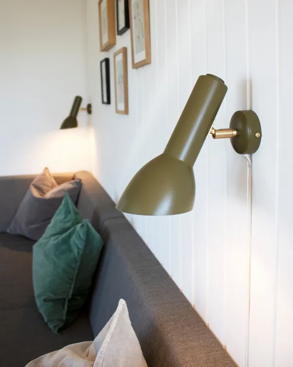 Oblique -seinävalaisin, harmaa