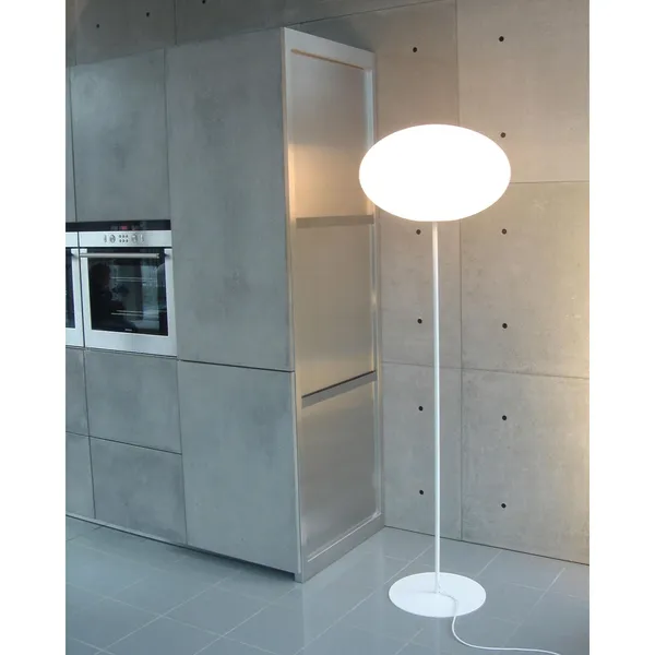 Eggy Pin Ø55 Lampadaire Variable