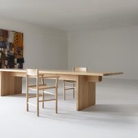Linea Collection Akademia Dining Chair w. Armrests Light Lacquered Oak/Elmosoft 33004 Leather