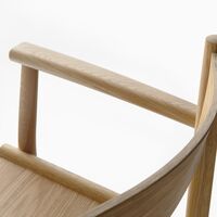 Linea Collection Akademia Dining Chair w. Armrests Lacquered Oak