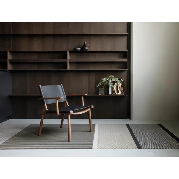 December Sessel Eiche/Räuchereiche/ Schwarz Leder