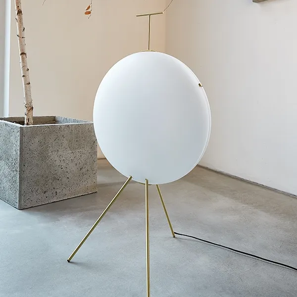 Luna Verticale Vloerlamp Messing