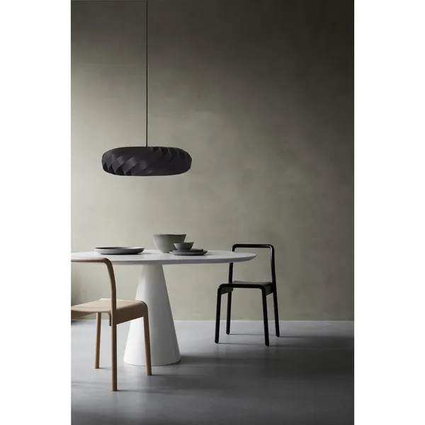 TR5 Sort Pendel Mellem Ø60