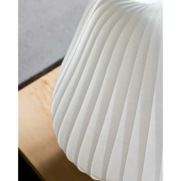 TR31 Table Lamp 40x58 White