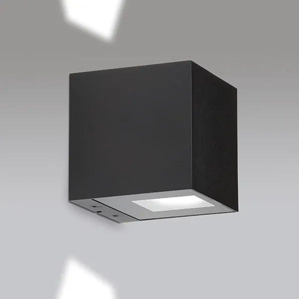 ARCA W100 Outdoor Wall Lamp Black