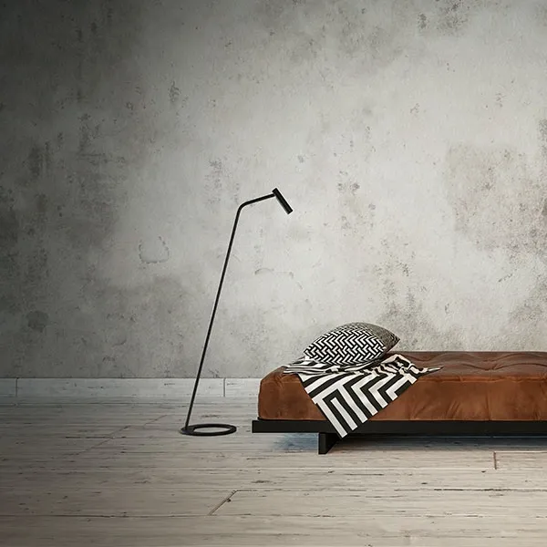 F1 Gulvlampe Sort