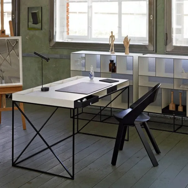 TOPOLED T Bordlampe Sort