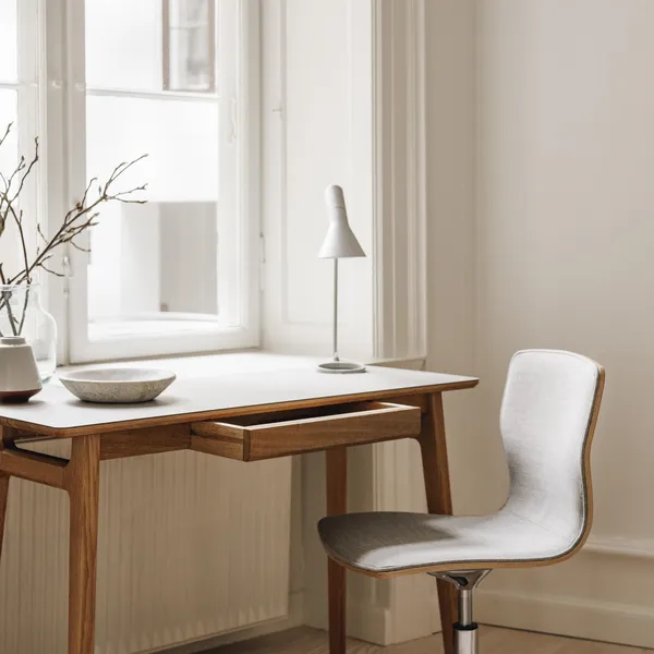 Freya Skrivebord Solid Eik Lakkert/Beige Grå Linoleum 4175 Forbo