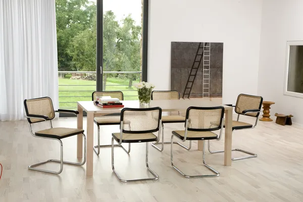 S 32 V Cantilever Spisestol Krom/ Sort Bøk