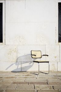 S 64 V Cantilever Dining Chair with Armrest Chrome/ Black Stained Beech