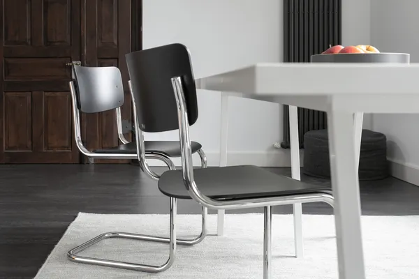 Sedia da Pranzo Cantilever S 43 Cromo/faggio Nero
