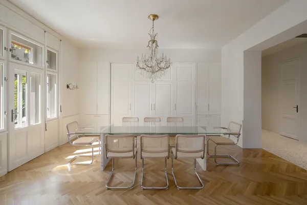 S 32 N Cantilever Dining Chair Chrome/ Walnut