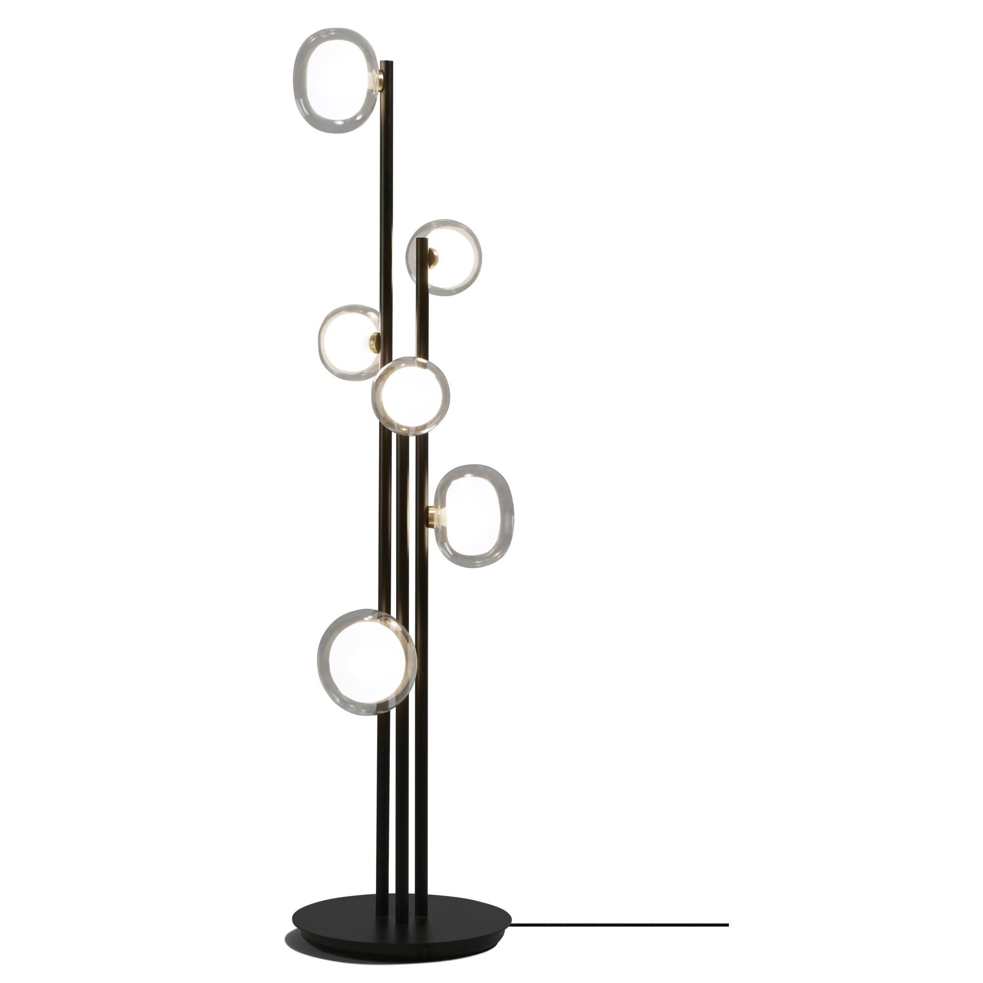 Nabila Svart Golvlampa Matt/Borstat M&auml;ssing med Transparent Glas