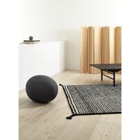 Grid Hand-knotted Wool Carpet 140 x 200 cm White/ Black