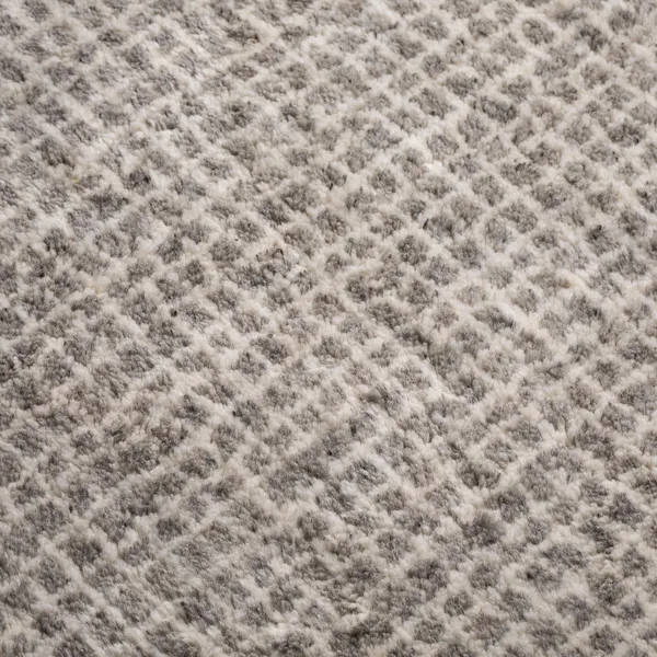 Grid Hand-knotted Wool Carpet 140 x 200 cm White/ Light Gray