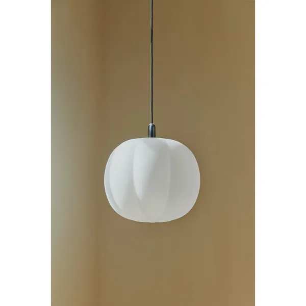 Pepo Pendant Medium Ø30 Opal White/ Brass