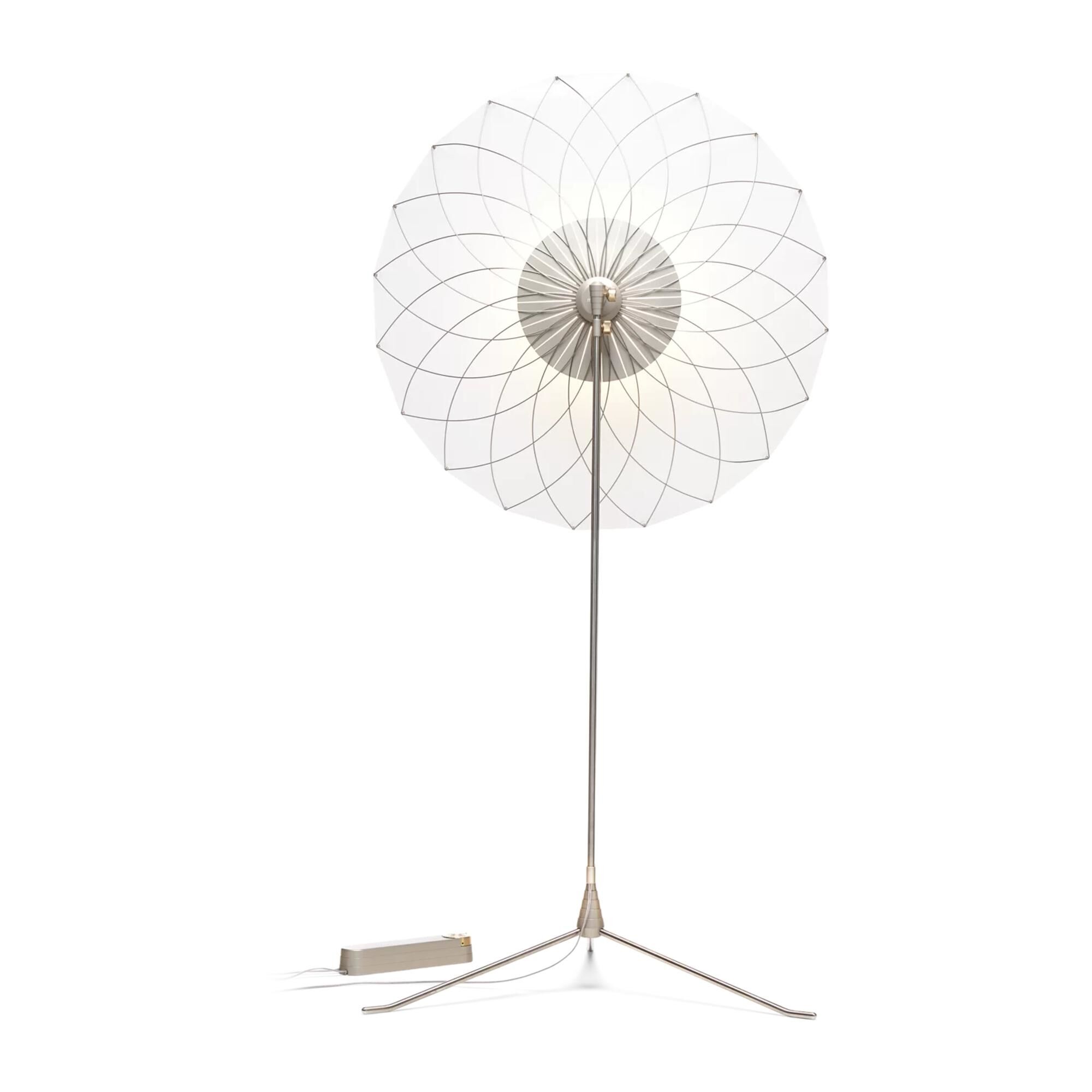 Filigran Golvlampa M&auml;ssing/ Rostfritt St&aring;l