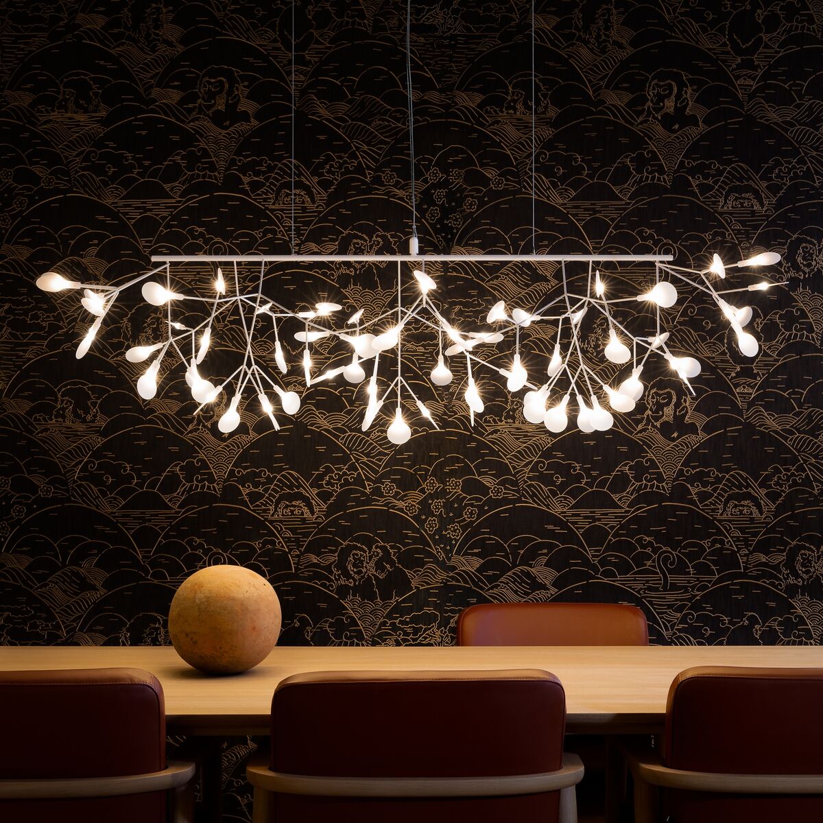 Heracleum III Linear Pendant White