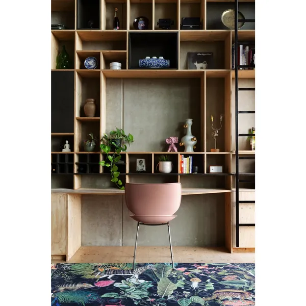Moooi Hana Dining Chair Dusty Pink/Black Stackable