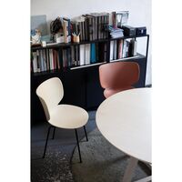 Moooi Hana Dining Chair Oyster White/Black Stackable