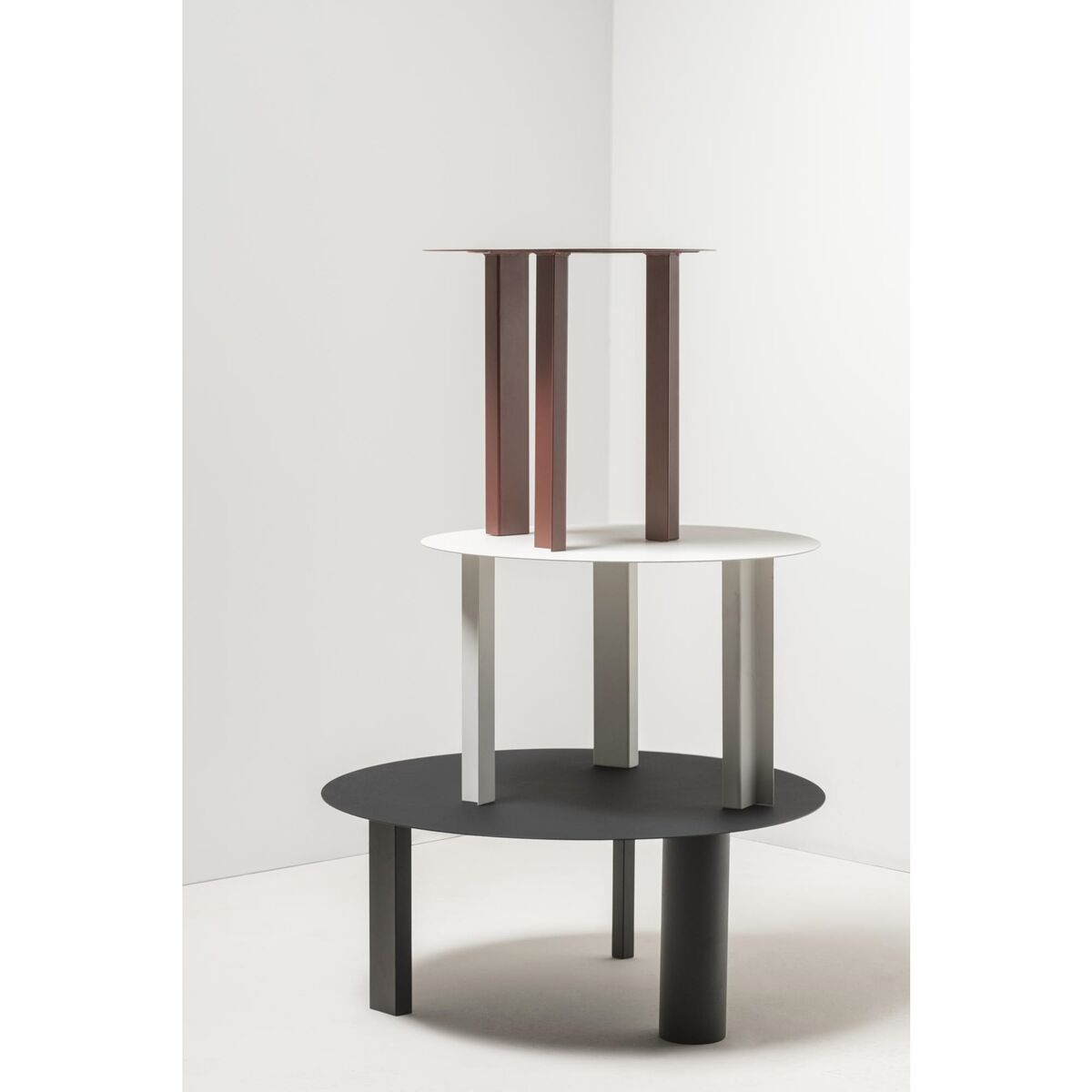Metal Sculptures Side Table S Red