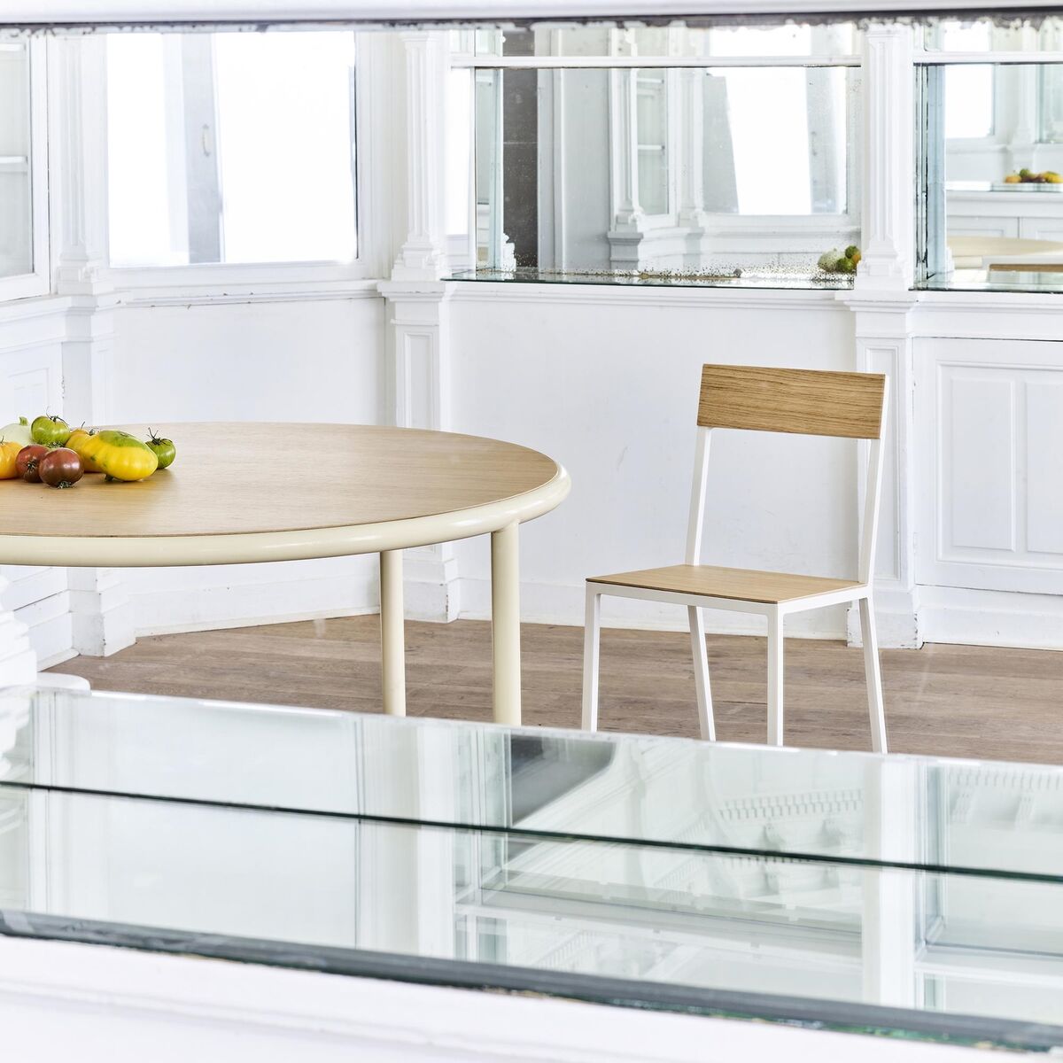 Wooden Spisebord Ø120 Ivory/Egetræ