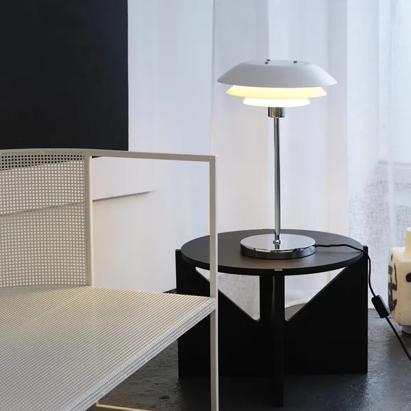 DL31 Table Lamp White